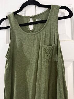 Market & Spruce Olive Green Pocket Tank Top